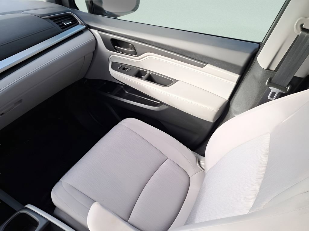 Used 2019 Honda Odyssey LX image 12