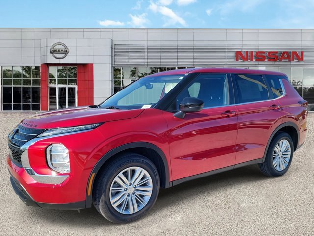 Used 2024 Mitsubishi Outlander ES image 7