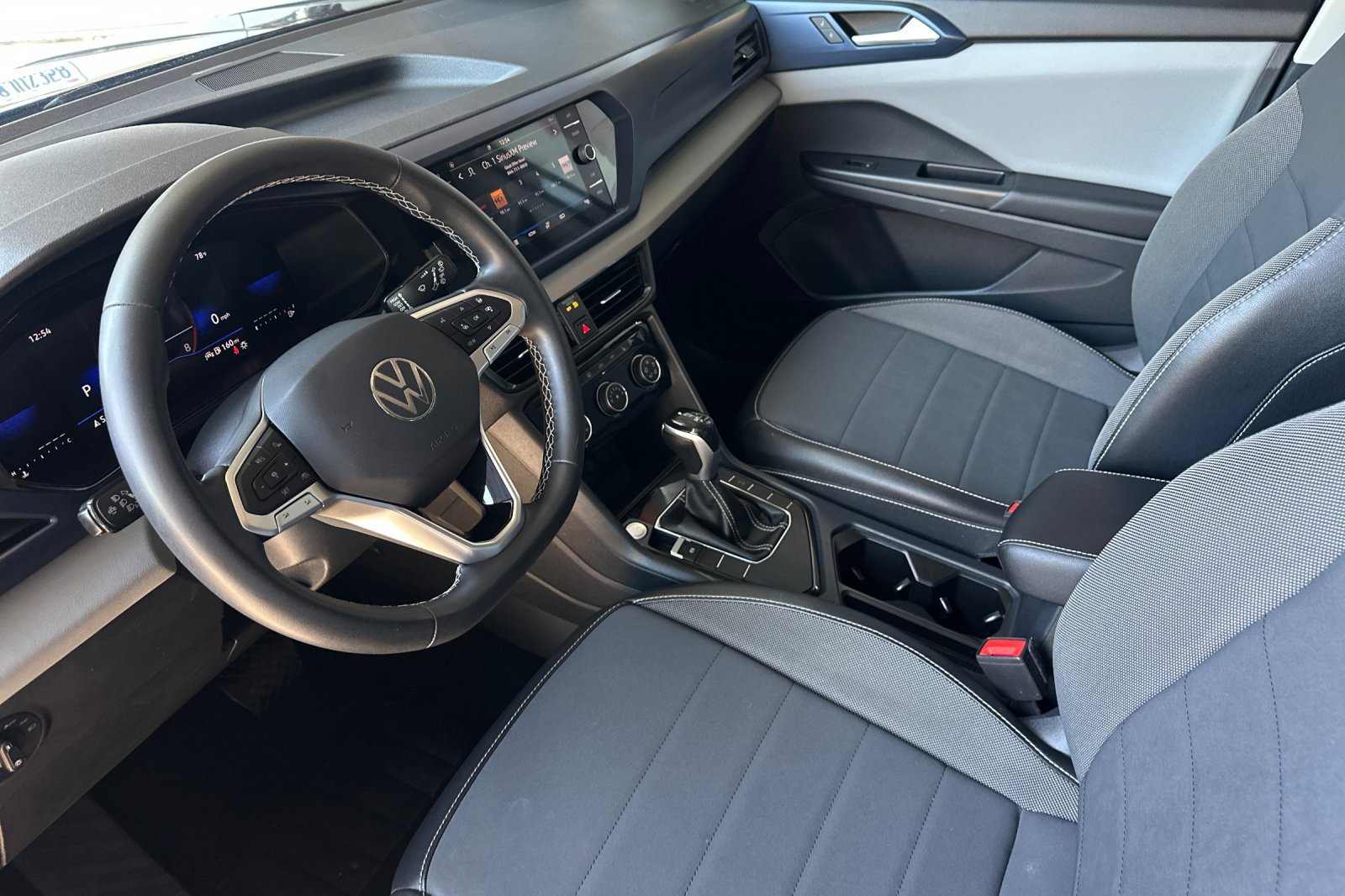 Used 2023 Volkswagen Taos SE FWD image 10