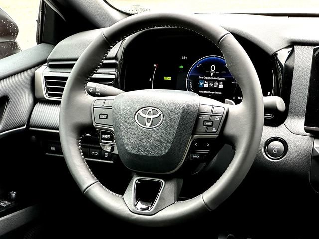 New 2026 Toyota Camry SE image 23