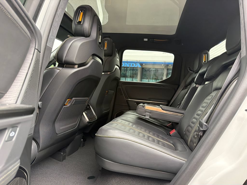 Used 2025 Rivian R1T Adventure AWD/4WD image 26