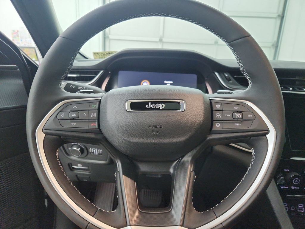 New 2026 Jeep Grand Cherokee Laredo X AWD/4WD image 22