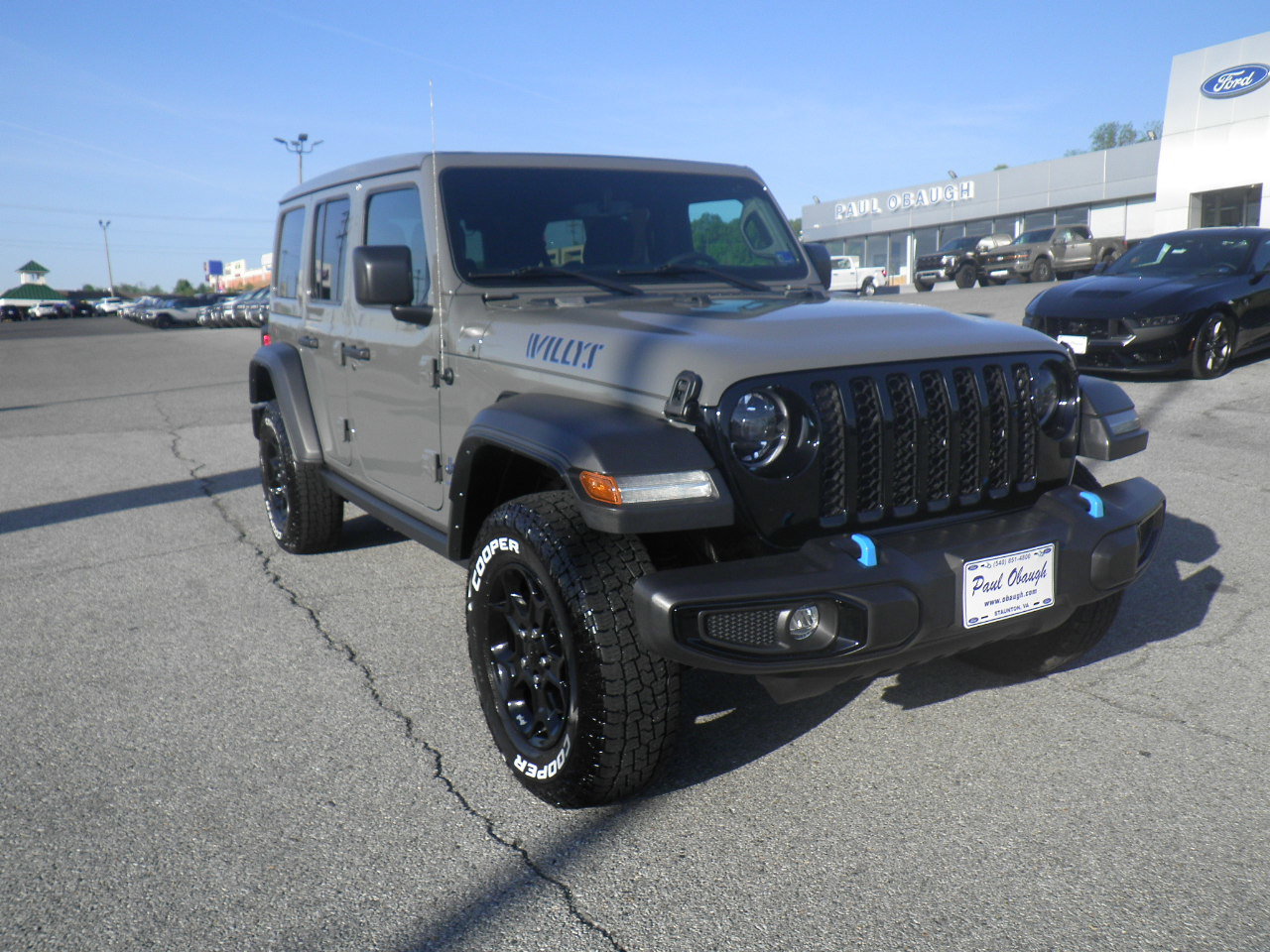 Used 2023 Jeep Wrangler Unlimited w/ Sun & Screen Package