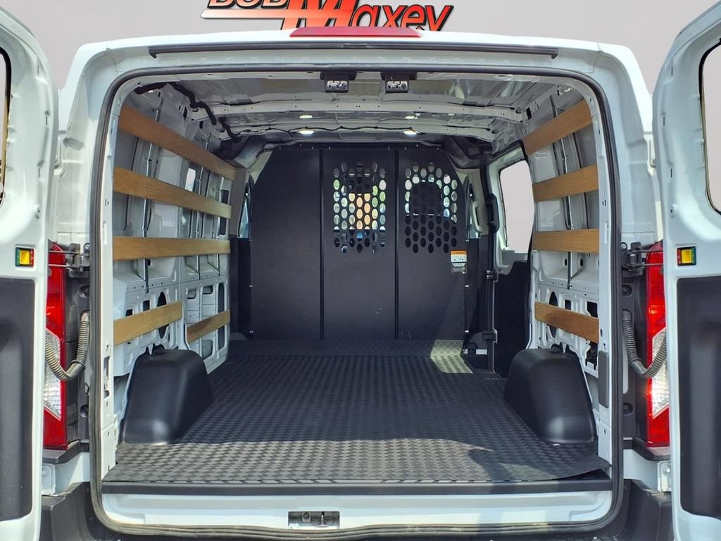 Certified 2025 Ford Transit 250 Low Roof w/ Exterior Upgrade Package RWD image 9