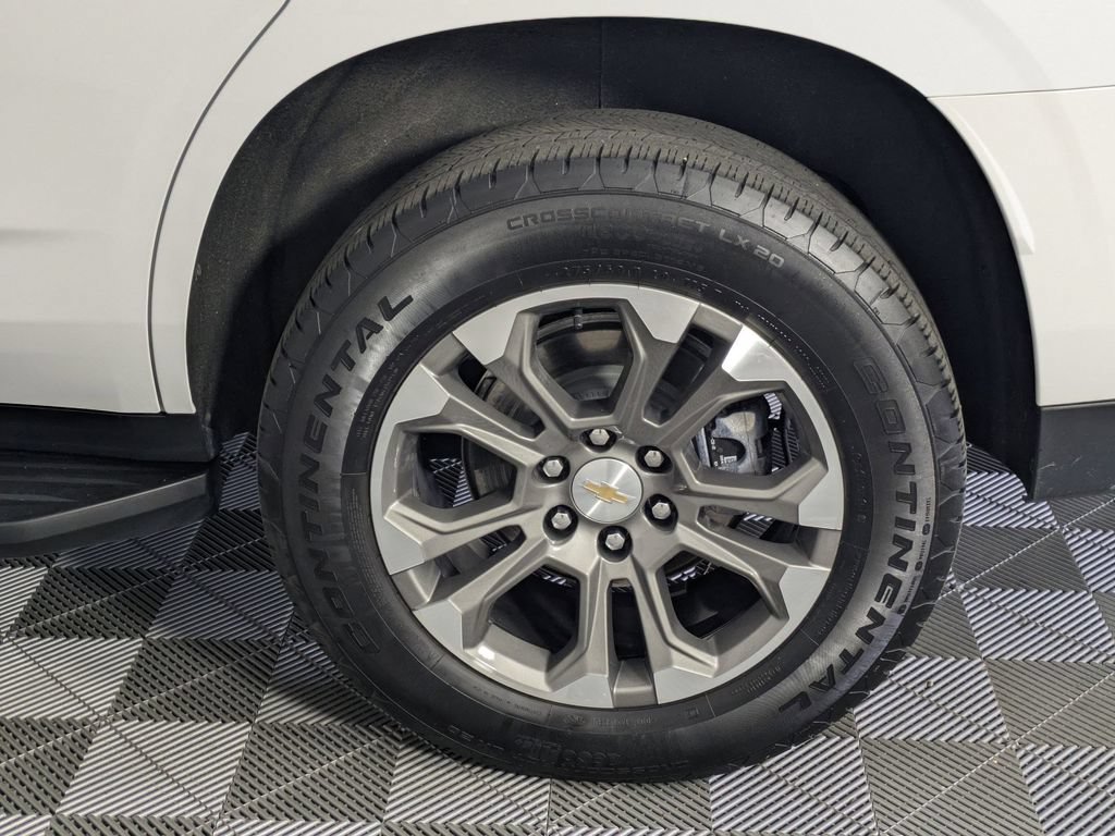 Certified 2025 Chevrolet Tahoe LS AWD/4WD image 7