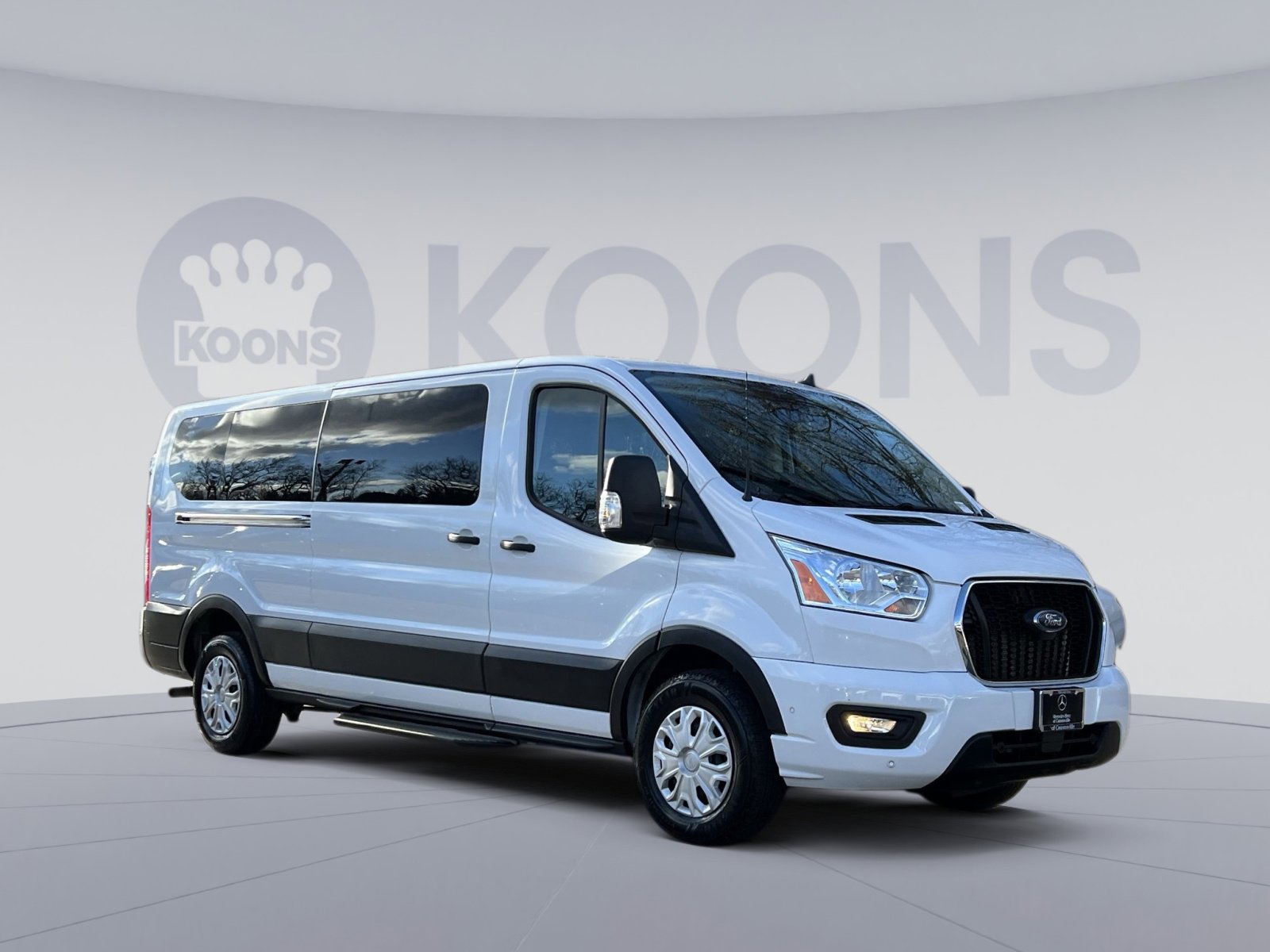 Used 2022 Ford Transit 350 XLT image 8