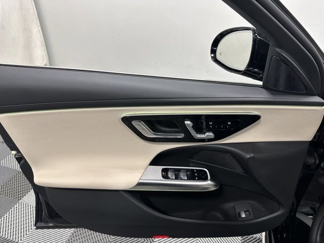 Used 2025 Mercedes-Benz E 350 4MATIC Sedan image 15