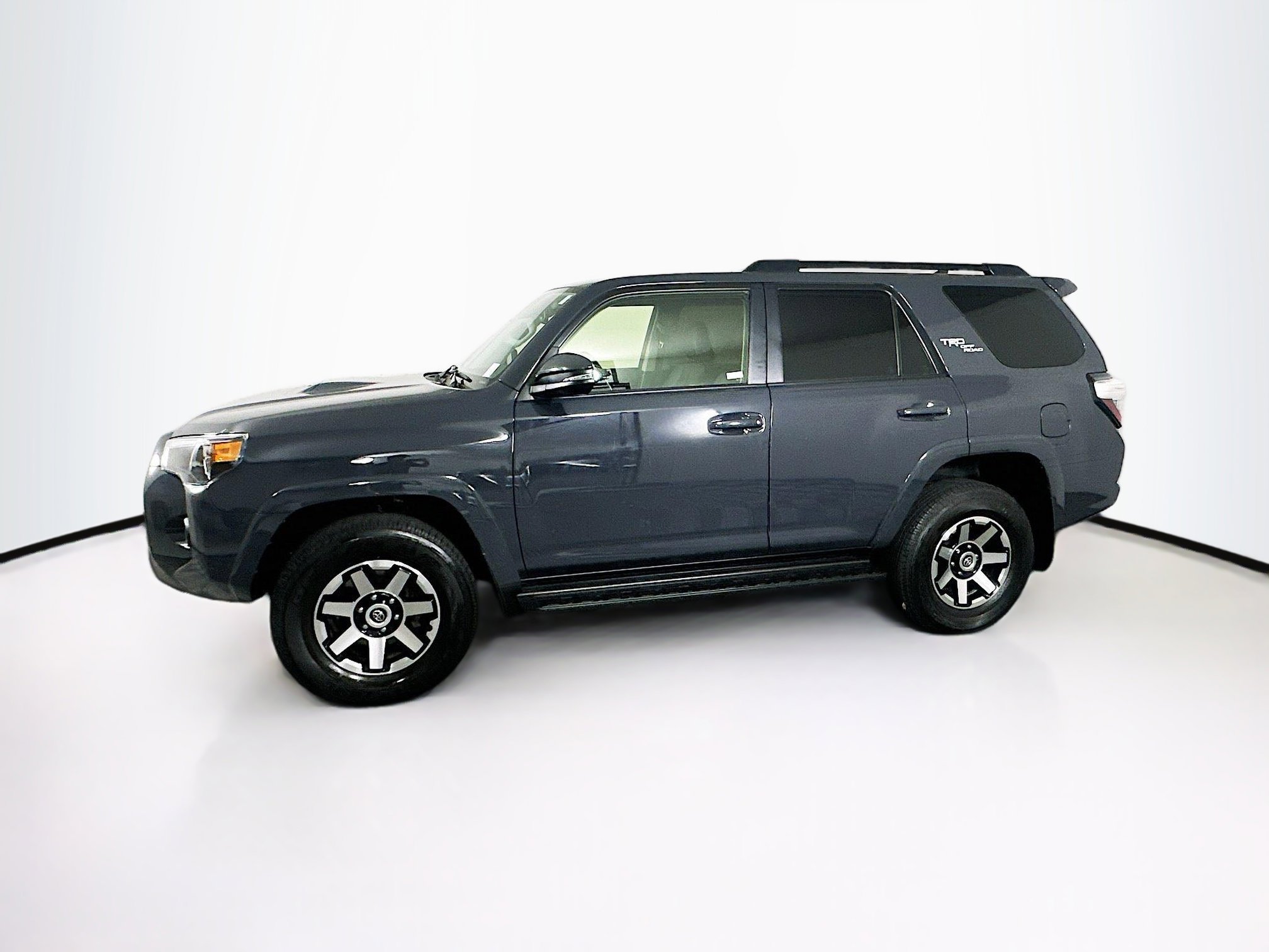 Used 2024 Toyota 4Runner TRD Off-Road Premium AWD/4WD image 4