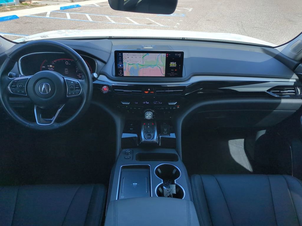 Used 2025 Acura MDX SH-AWD image 18