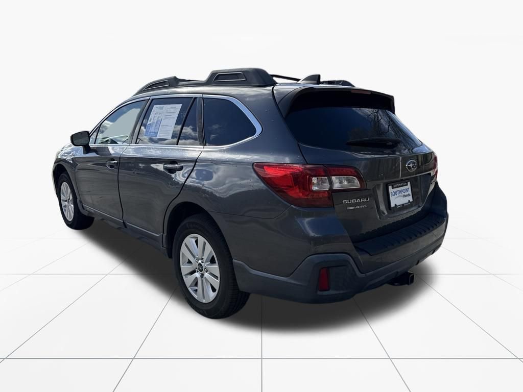 Used 2018 Subaru Outback 2.5i Premium image 6