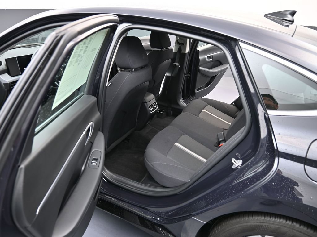 Certified 2025 Hyundai Sonata SEL image 11