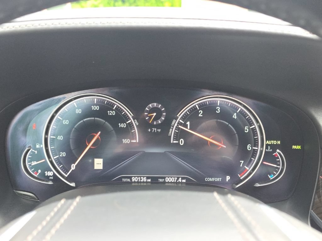 Used 2016 BMW 750i xDrive AWD/4WD image 30