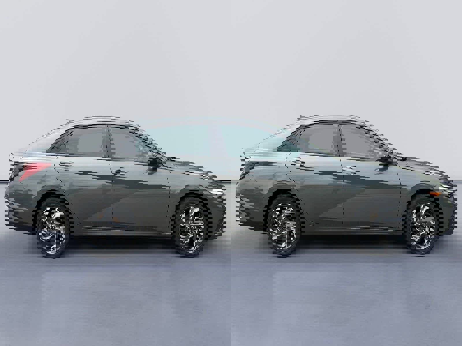 New 2025 Hyundai Elantra SEL image 8