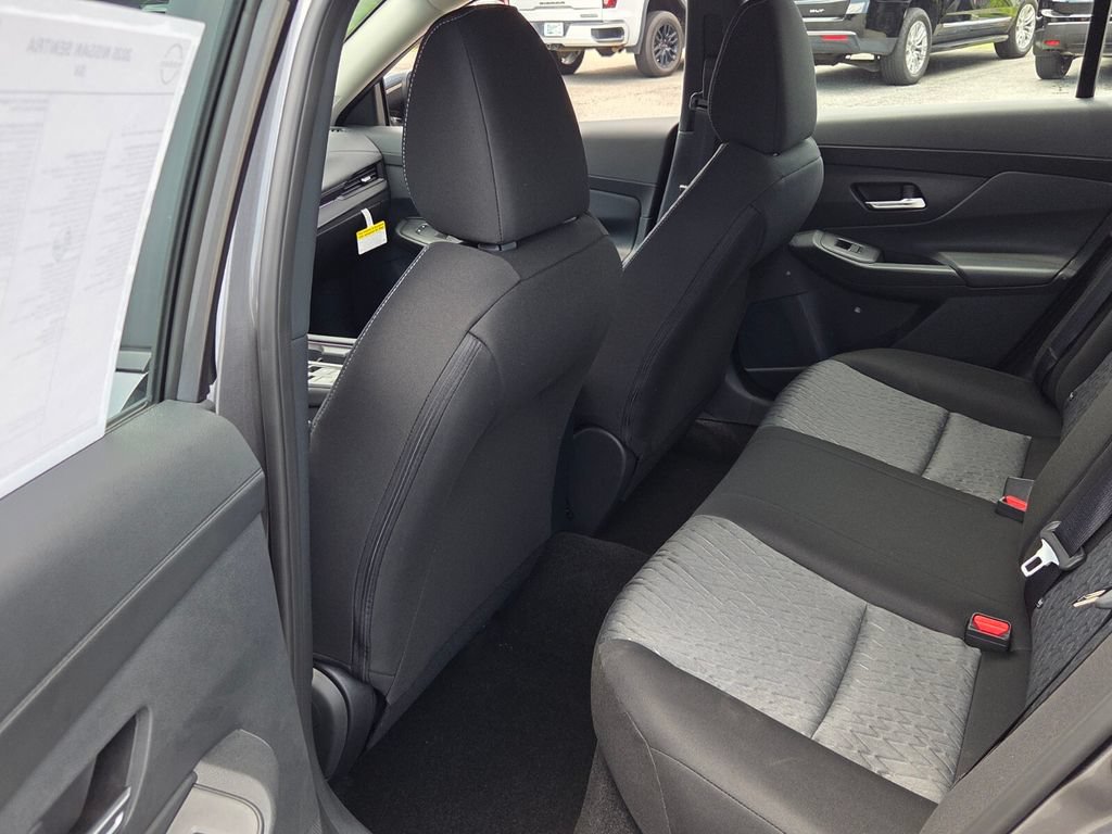 New 2026 Nissan Sentra SV w/ SV Convenience Package FWD image 5