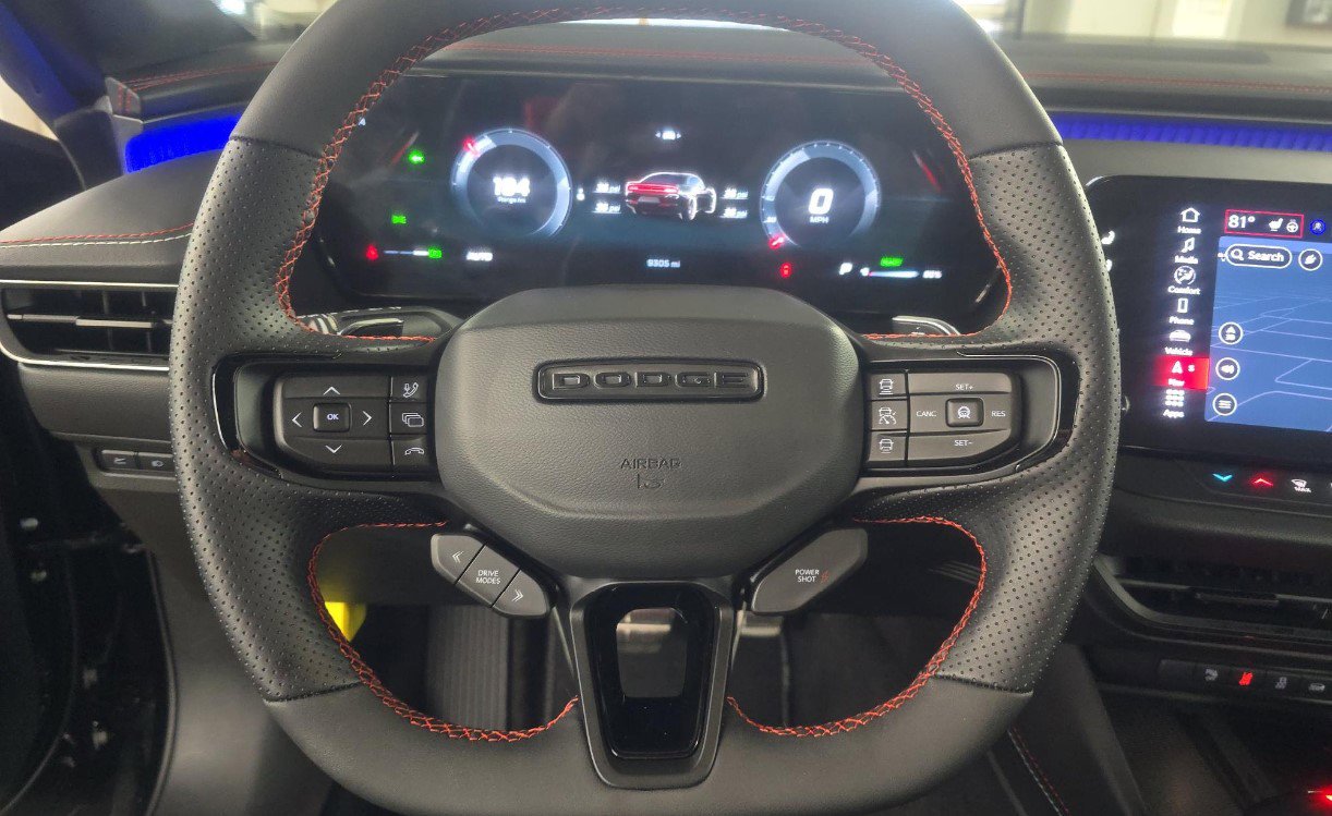 Used 2024 Dodge Charger Daytona Scat Pack w/ Plus Group AWD/4WD image 8