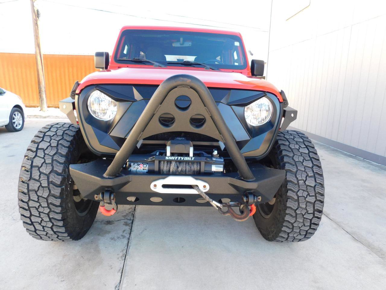 Used 2018 Jeep Wrangler Unlimited Sahara w/ Uconnect 4C Nav & Sound Group image 2