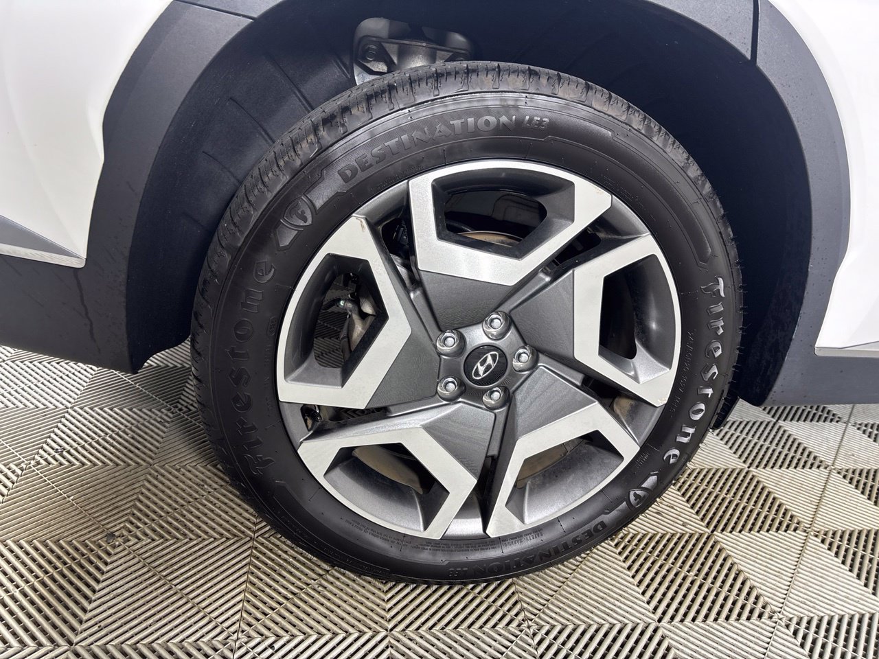 Used 2023 Hyundai Palisade Limited AWD/4WD image 35