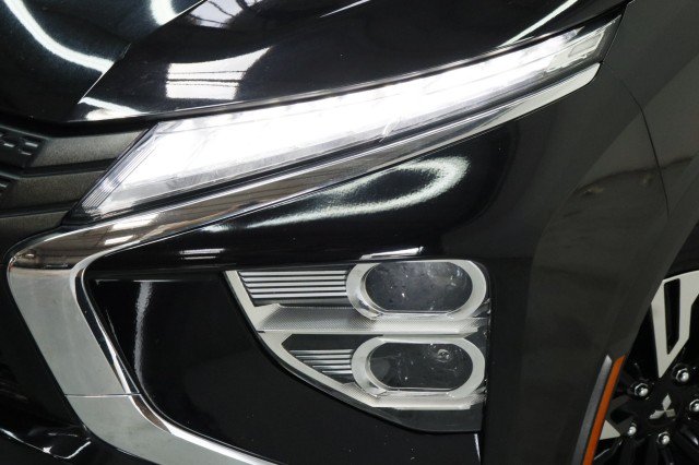 Used 2023 Mitsubishi Eclipse Cross SE AWD/4WD image 2