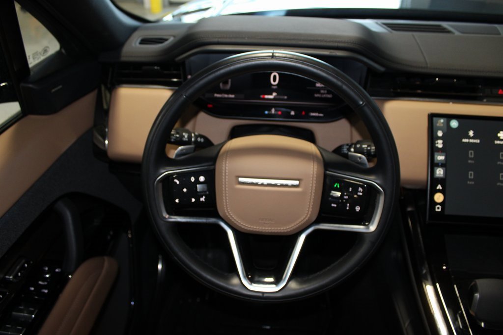 Used 2024 Land Rover Range Rover Sport SE image 18