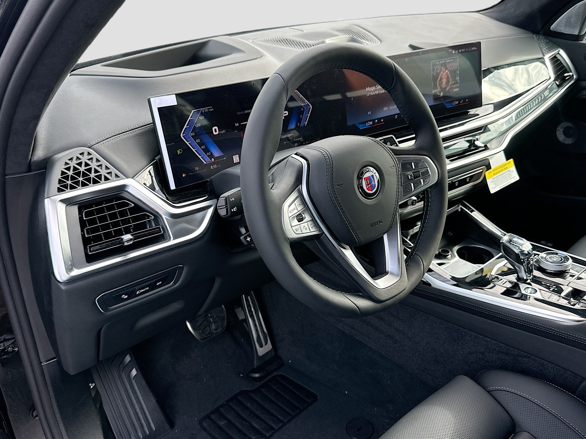 New 2026 BMW ALPINA XB7 AWD/4WD image 7