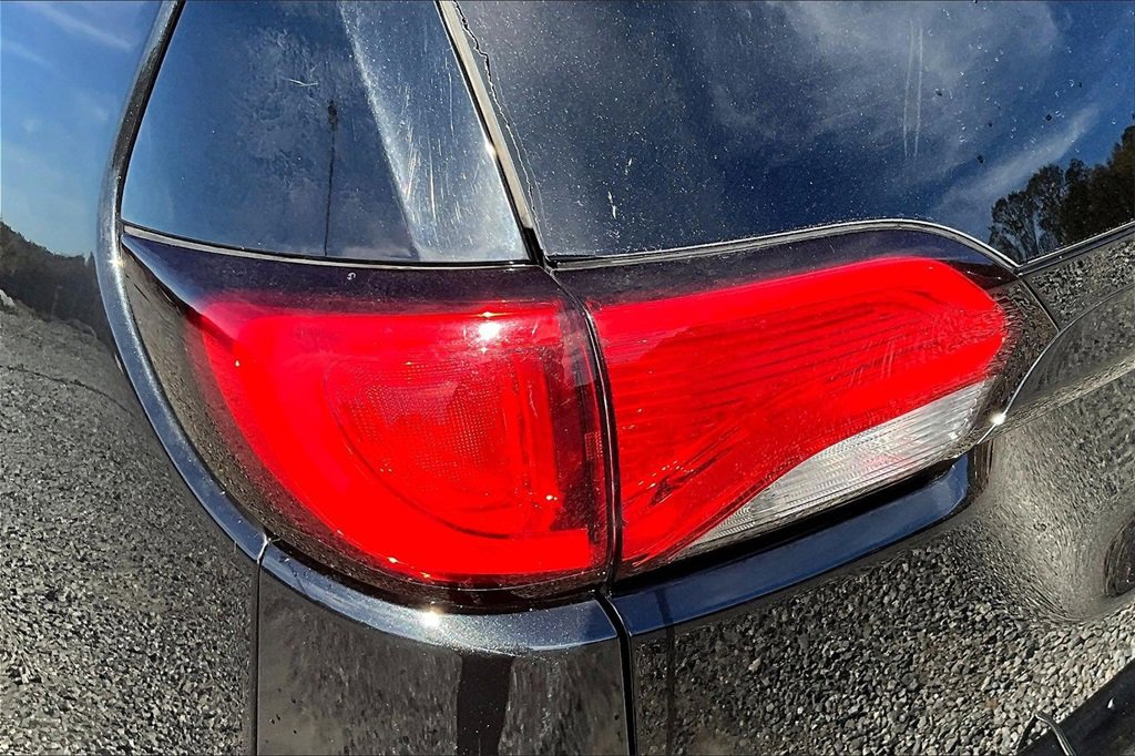 Used 2018 Chrysler Pacifica Touring Plus w/ S Appearance Package image 29