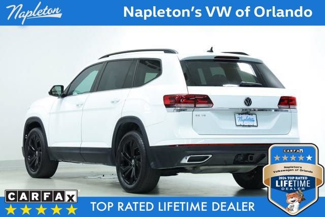 Certified 2022 Volkswagen Atlas SE w/ Black Wheel Package FWD image 6
