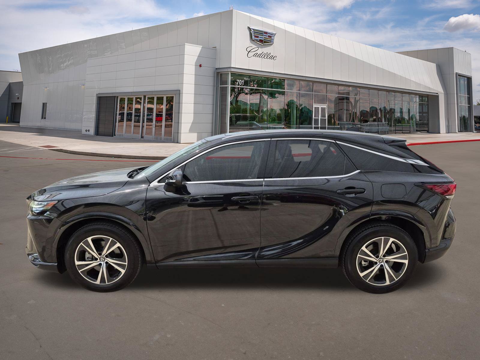 Used 2025 Lexus RX 350 Premium w/ Convenience Package FWD image 3