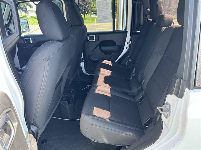 Used 2022 Jeep Gladiator Sport AWD/4WD image 27