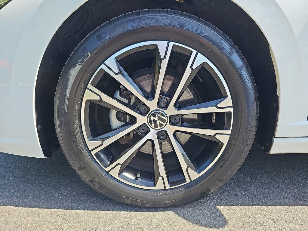 Certified 2023 Volkswagen Jetta Sport FWD image 24