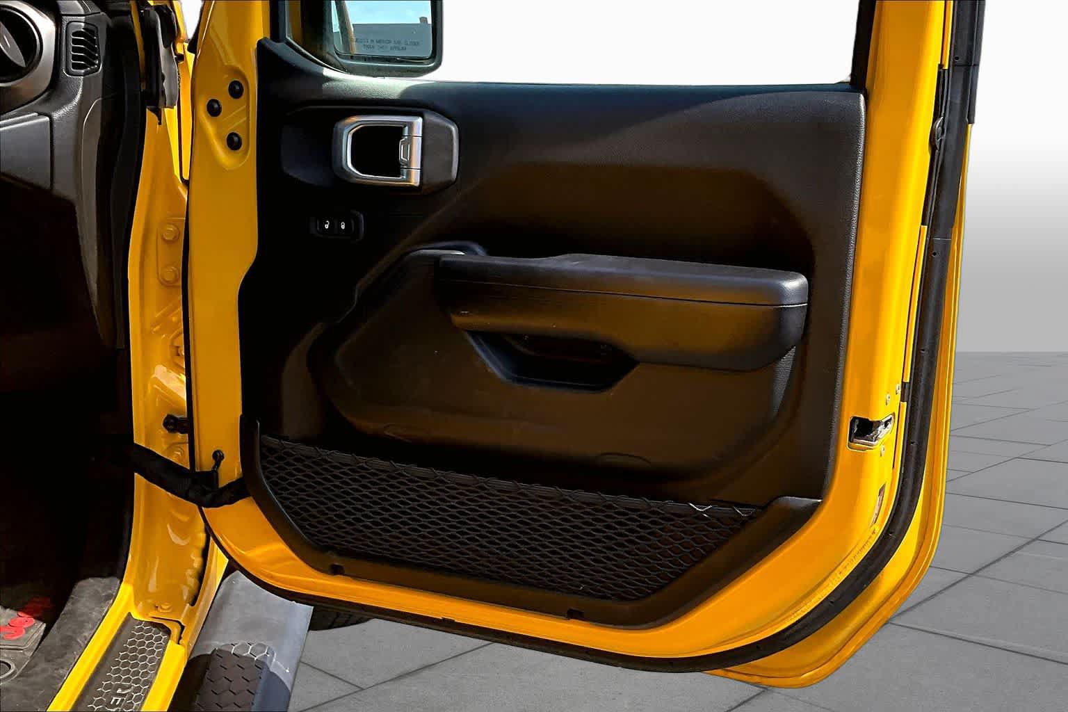 Used 2019 Jeep Wrangler Unlimited Sport S AWD/4WD image 22