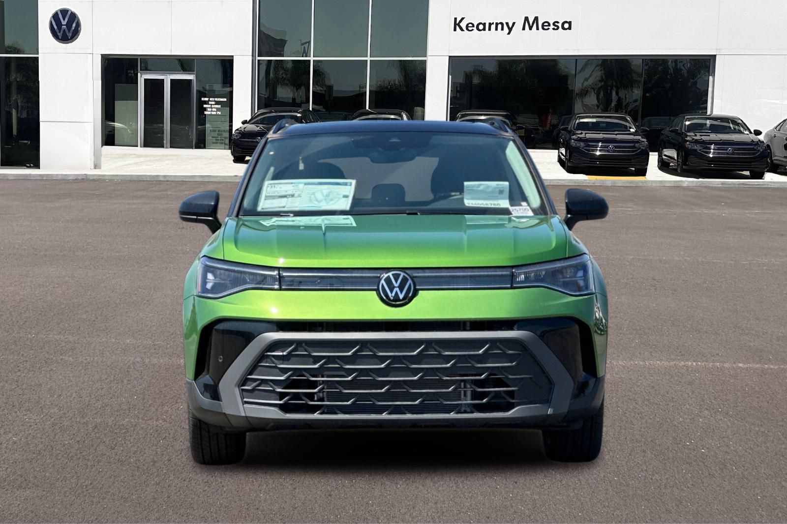 New 2026 Volkswagen Taos SE FWD image 9