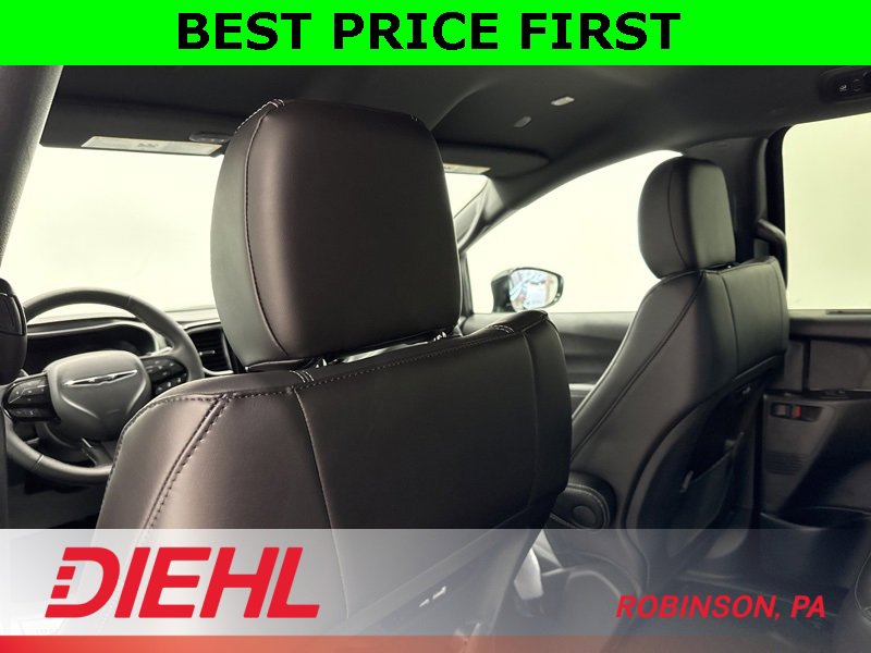 New 2026 Chrysler Pacifica Select image 21