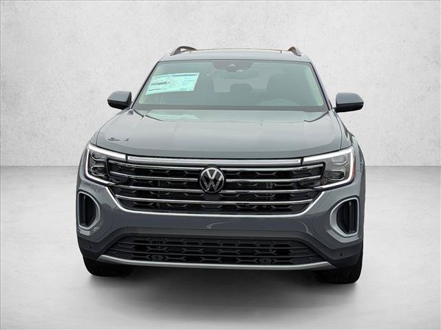 New 2026 Volkswagen Atlas SE FWD image 2