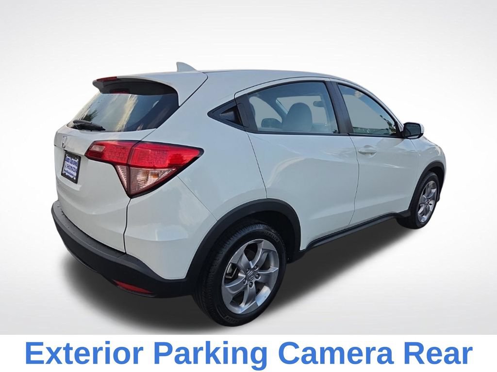 Used 2016 Honda HR-V LX image 4