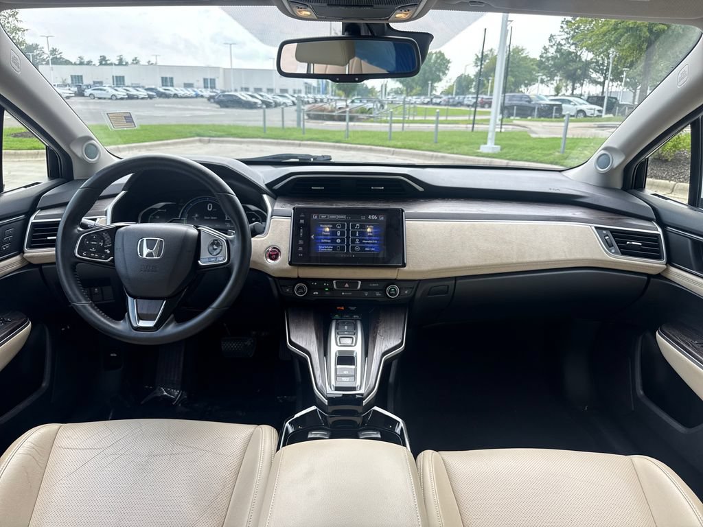 Certified 2018 Honda Clarity Touring image 17