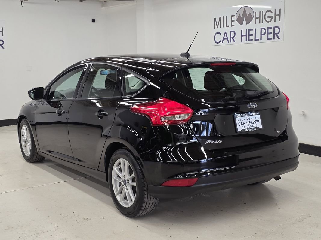 Used 2018 Ford Focus SE w/ Cold Weather Package FWD image 19