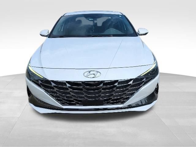 Used 2021 Hyundai Elantra SEL w/ Convenience + Premium Package FWD image 8