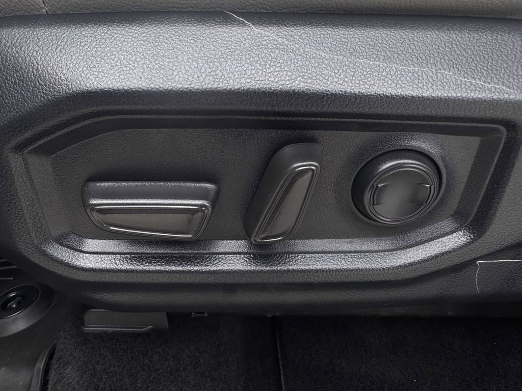 Used 2024 Toyota Tundra SR5 w/ SR5 Premium Package image 26