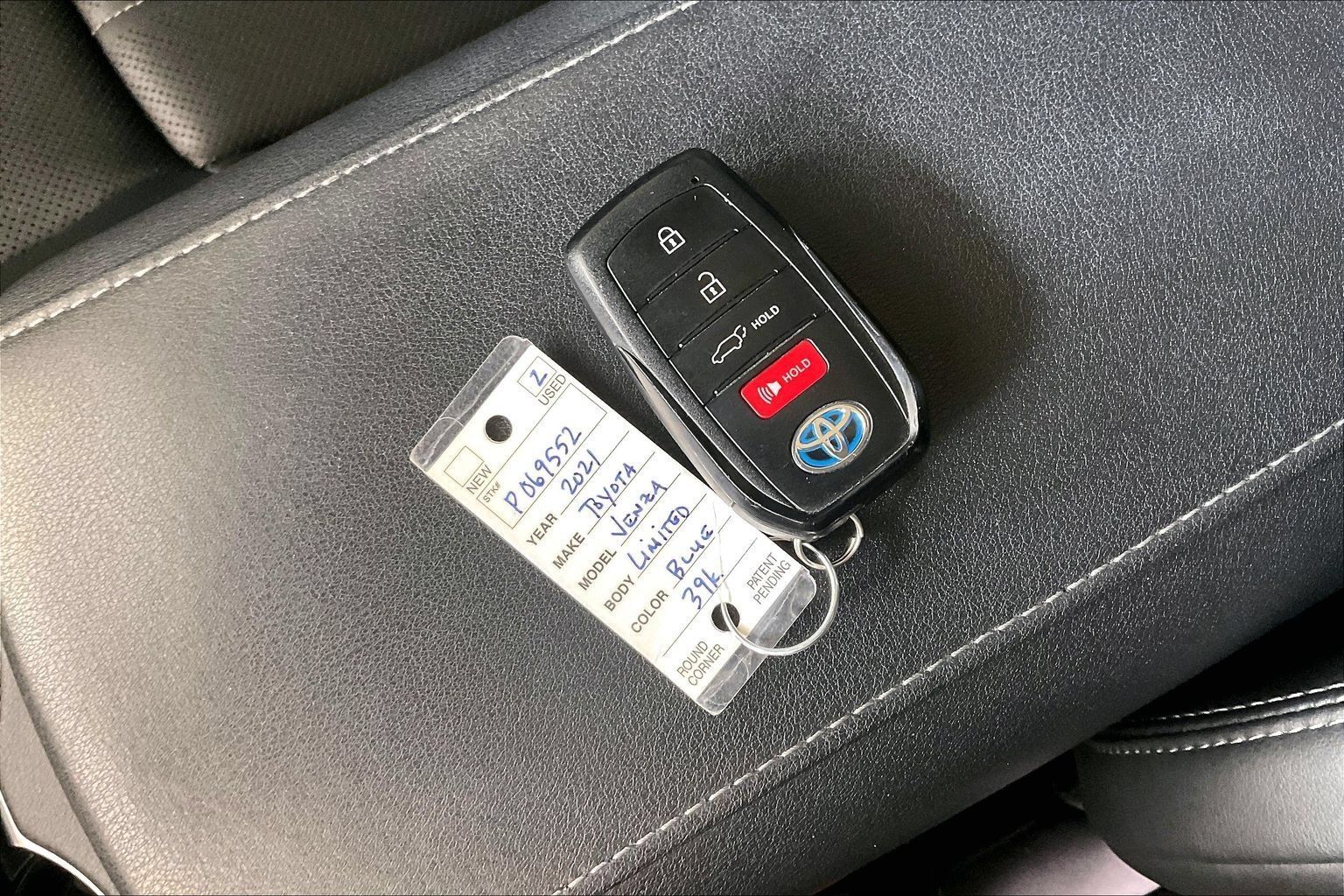 Used 2021 Toyota Venza Limited AWD/4WD image 26