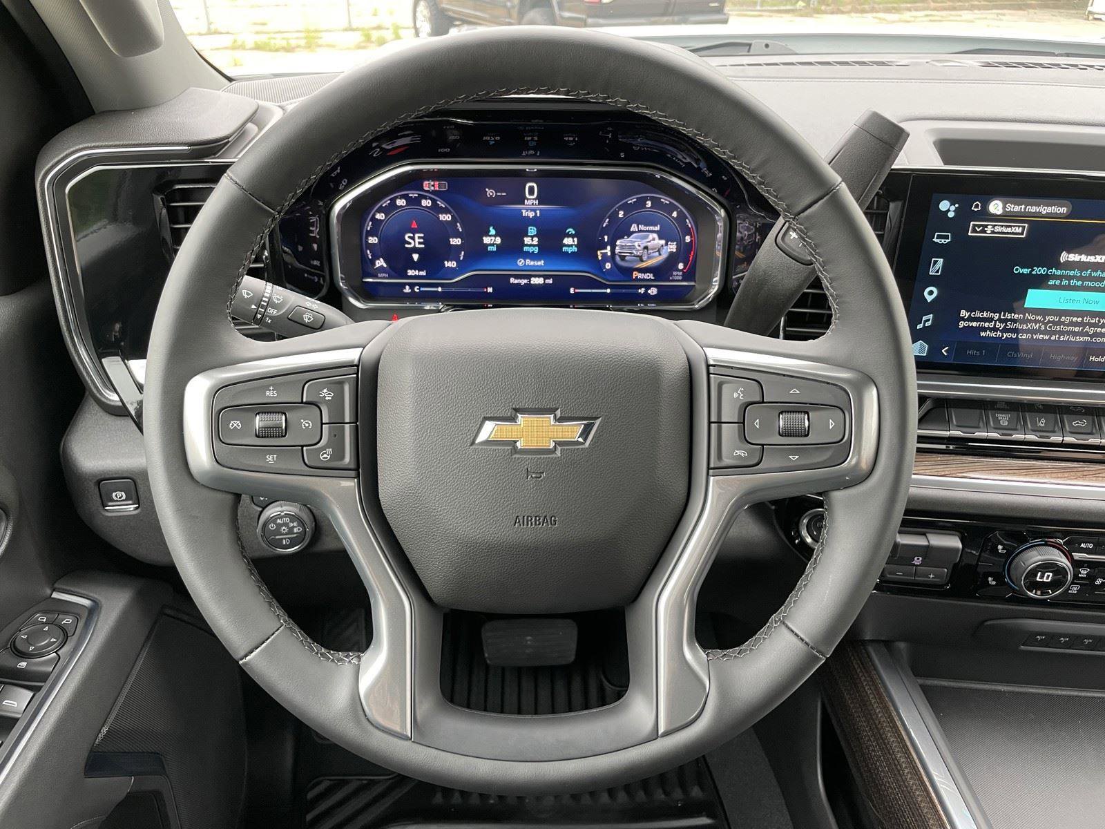 Used 2025 Chevrolet Silverado 2500 LT w/ Convenience Package AWD/4WD image 15