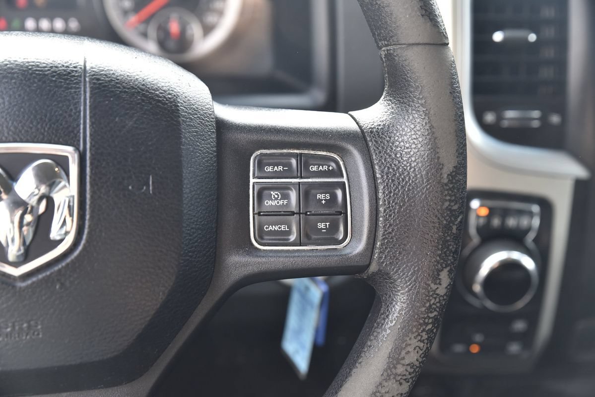 Used 2017 RAM 1500 Classic SLT AWD/4WD image 19