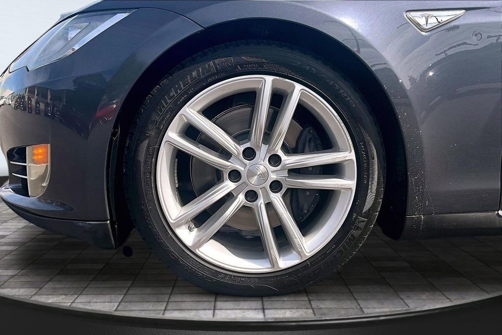 Used 2016 Tesla Model S 70D AWD/4WD image 9