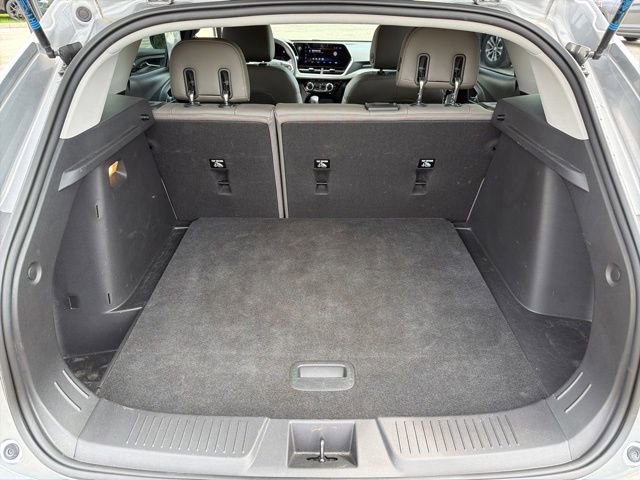 Used 2024 Chevrolet Trax ACTIV w/ Sunroof Package image 16