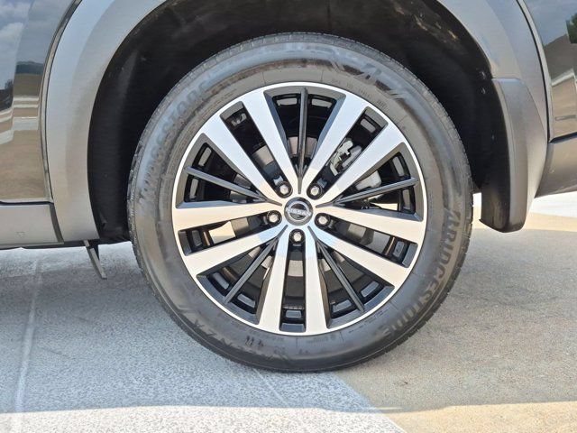 Used 2023 Nissan Pathfinder Platinum w/ Cargo Package FWD image 23