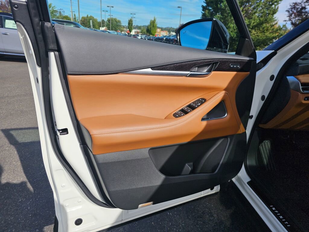 Used 2025 INFINITI QX60 Autograph w/ Cargo Package image 24