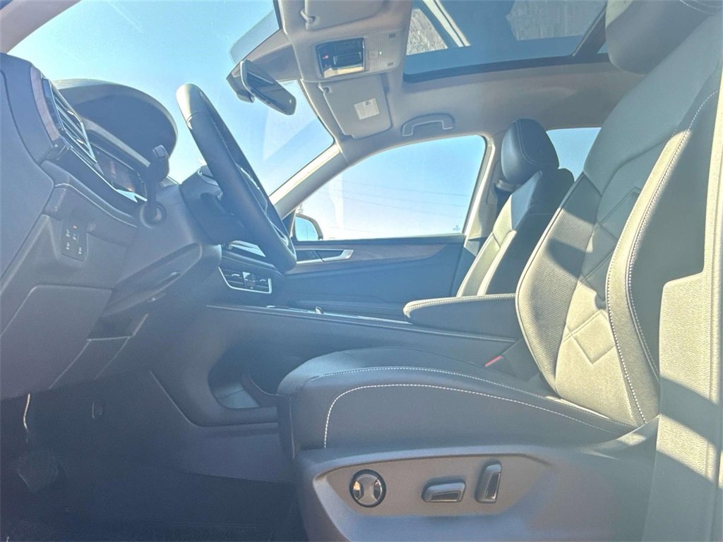 New 2026 Volkswagen Atlas SE image 11