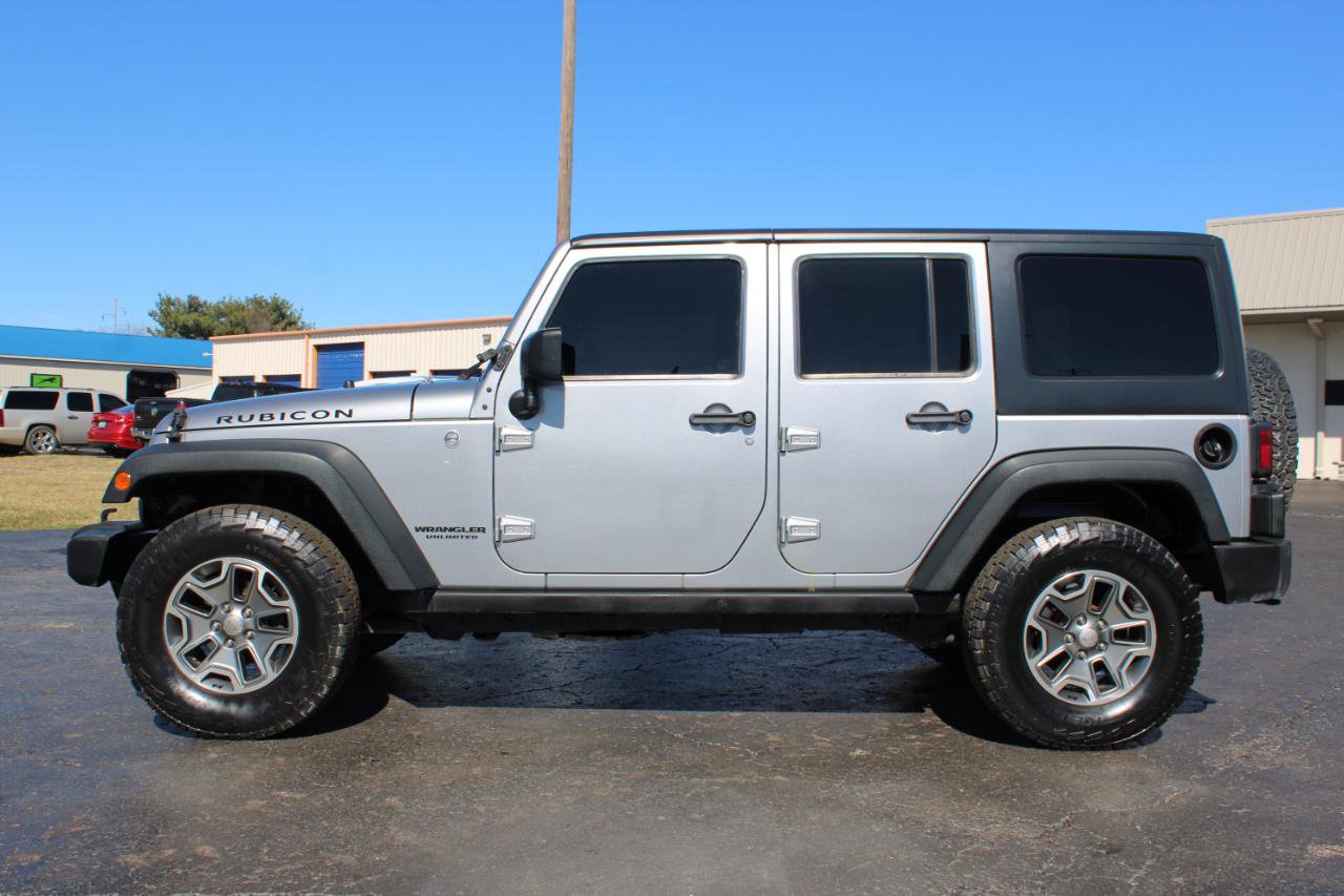 Used 2013 Jeep Wrangler Unlimited Rubicon w/ Dual Top Group image 13