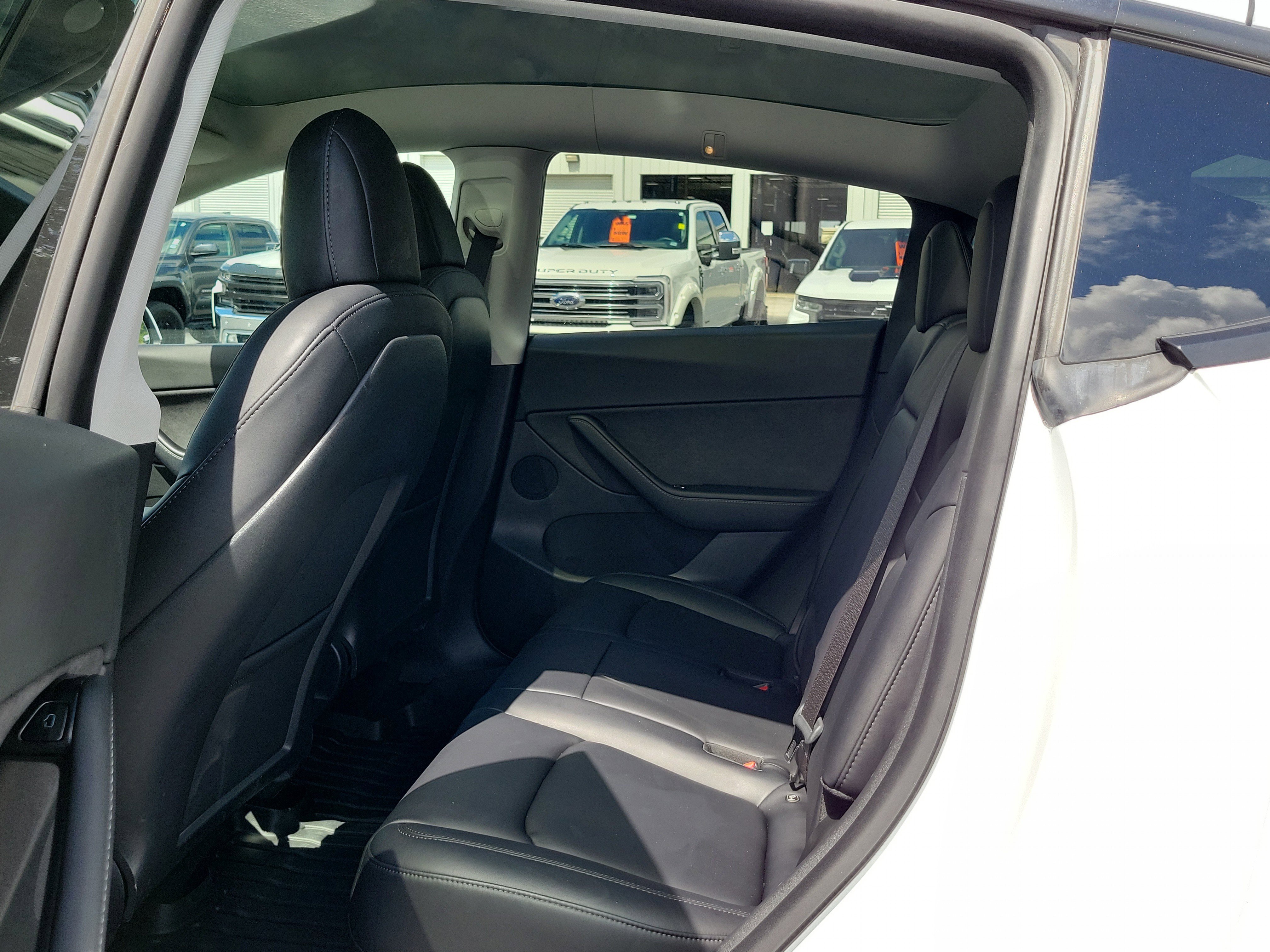 Used 2021 Tesla Model Y Long Range AWD/4WD image 13