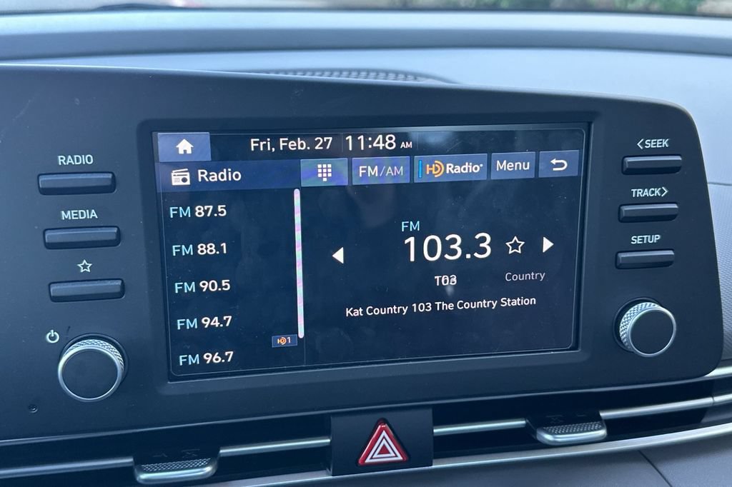 Used 2025 Hyundai Elantra Sport FWD image 15