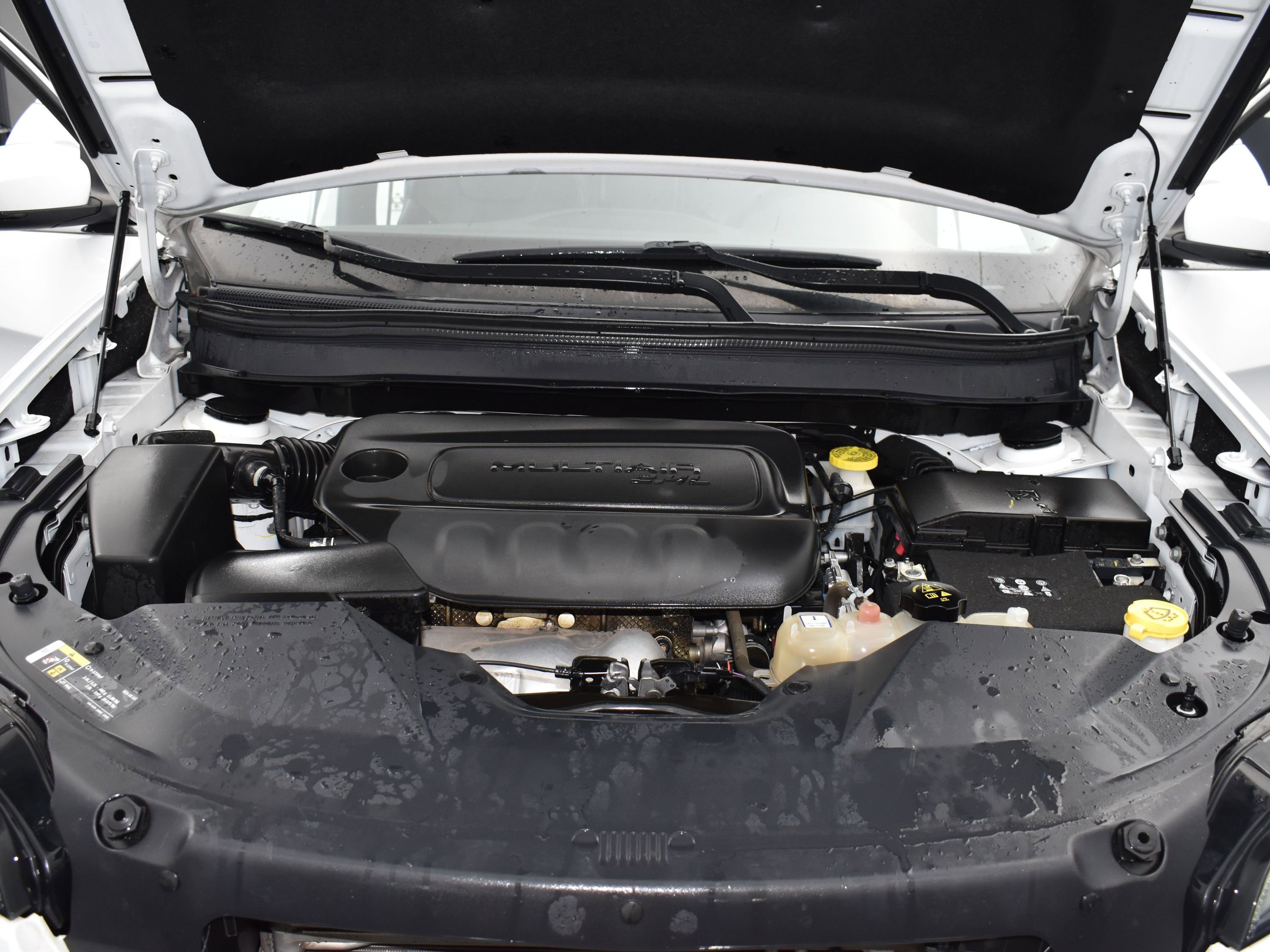 Used 2020 Jeep Cherokee Latitude Plus image 24